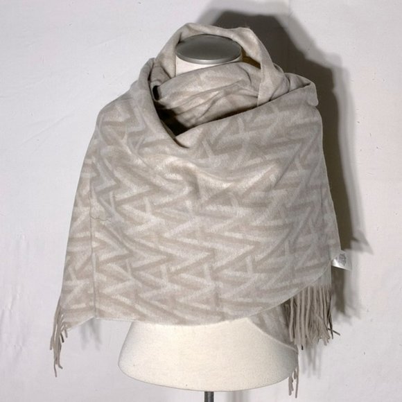 Alxiliary Cream Tan Chevron Wool Scarf With Fringe - Picture 1 of 9